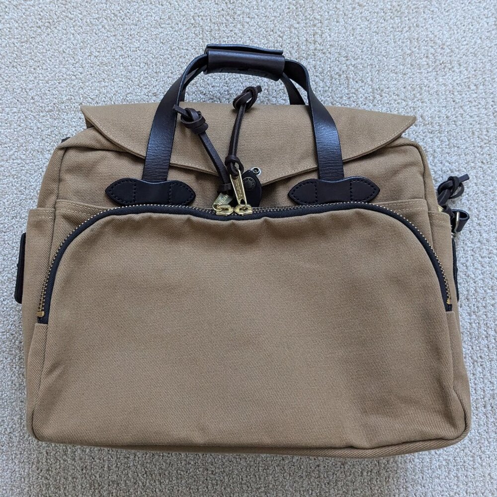 Filson Rugged Twill Padded Computer Bag 258 with Shoulder Strap | Made in USA